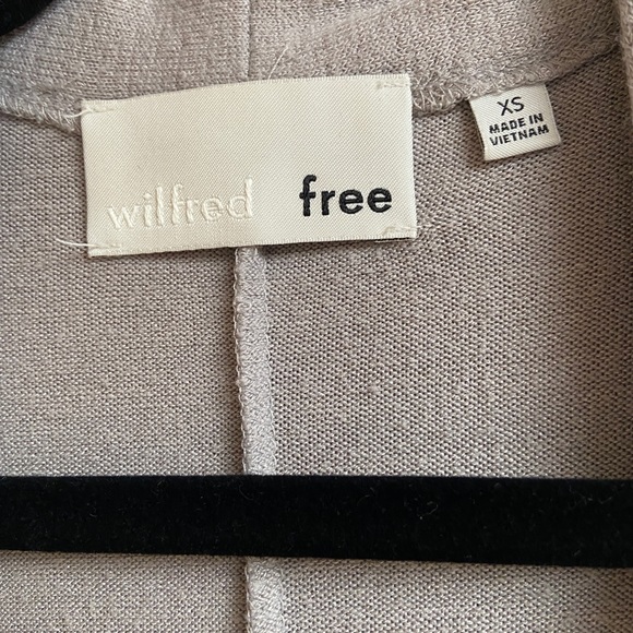 Aritzia Wilfred Free Zlata Sweater EUC - Picture 4 of 11